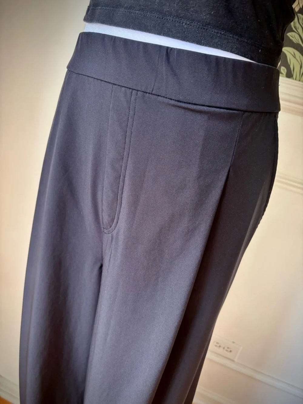 LOFT ▪️ High Rise Lightweight Wide Leg Pant - Picture 4 of 9